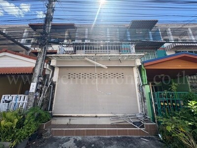 ทาวน์เฮ้าส์ 3 ชั้น รัชธานี 7 สายไหม 23/1 ใกล้ ตลาดเอซีสายไหม ถนนเ