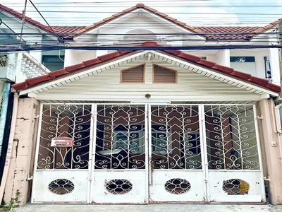 พร้อมอยู่ นวมินทร์ 131-139 127ตรม. รับร้านอาหาร ตลาดปัฐวิกรณ์ 1.3