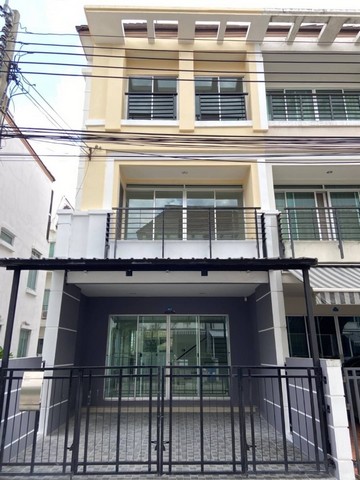 รหัสC5296 ให้เช่าทาวน์โฮม 3 ชั้น บ้านกลางเมือง Urbanion ลาดพร้าว-โชคชัย4 ถนนลาดพร้าว วังหิน