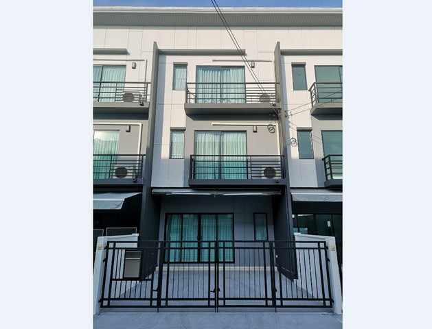 รหัสC5295 ให้เช่าทาวน์โฮม 3ชั้น บ้านกลางเมือง ราชพฤกษ์-รัตนาธิเบศร์ ใกล้รถไฟฟ้าสถานีบางรักใหญ่ 