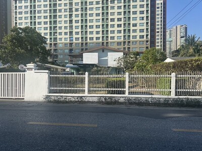 ให้เช่าบ้านพร้อมโกดัง 200 ตรว พหลโยธิน30 ปากซอยมีรถไฟฟ้าสถานีรัชโ