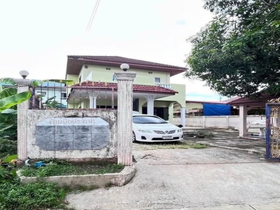 ม.กรุงเทพธนบุรี 1.2 ก เดอะโฟร์ท สาย4 1.7 กม. ตลาดธนบุรี สนามหลวง2