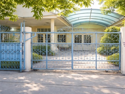 MRT รามอินทรา กม.6 580ม. รามอินทรา 38-42 บ้าน 2 ชั้น 43ตร.วา. 3 น