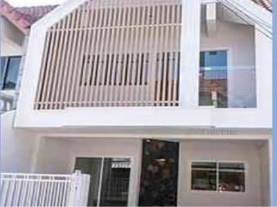 ทาวน์โฮมให้เช่า  ทำเลสนามบิน–แม่เหียะ พร้อมเฟอร์นิเจอร์ครบ 