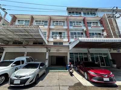  ขาย อาคารพาณิชย์ โครงการ เย็นสุขวิลล่า เขตบางขุนเทียน กรุงเทพฯ  