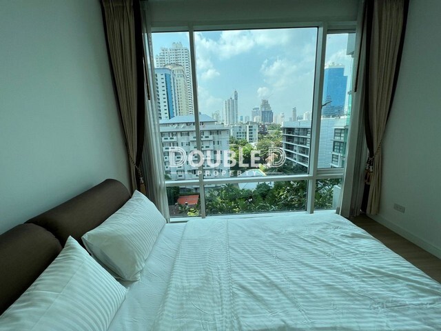 Fullerton Sukhumvit BTS Ekkamai rent 75K Tel : 082-626-8246