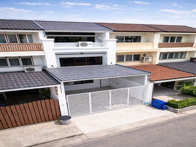 MRTบางกะปิ 500ม. เช่าทาวน์เฮาส์ 3 ชั้น  3นอน ลาดพร้าว 107-111 