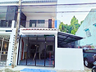 ทาวน์เฮ้าส์ให้เช่า 3นอน สนามบินดอนเมือง 850 ม. วิภาวดีรังสิต70-80