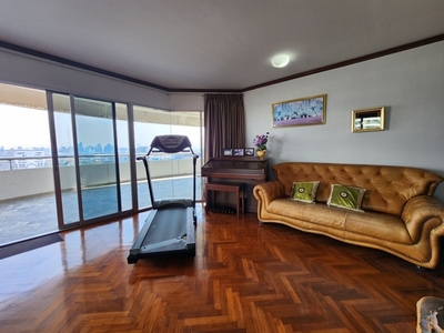 ขาย คอนโด บางกอก ริเวอร์มารีน่า 251 ตรม. มองเห็นวิวแม่น้ำ