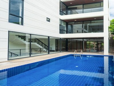 ให้เช่าบ้านเดี่ยว4ชั้นย่านอารีย์พญาไท 750 ตร.ม.สระส่วนตัวใกล้BTSอ