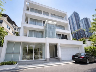 ขาย อาคารพาณิชย์ 4 ชั้น รัชดา 8-16 ทำคลินิก MRT ห้วยขวาง 250ม.