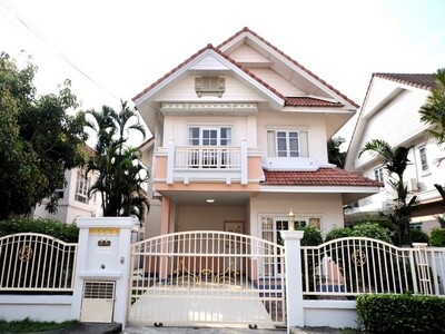 ให้เช่าบ้านเดี่ยว โครงการพาร์คเวย์ชาเล่ย์ ซอยรามคำแหง 190/1 