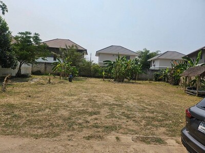 ขายที่ดินถมแล้วติดหมู่บ้านกาญกนก 15  ยางเนิ้ง อำเภอสารภี เชียงใหม