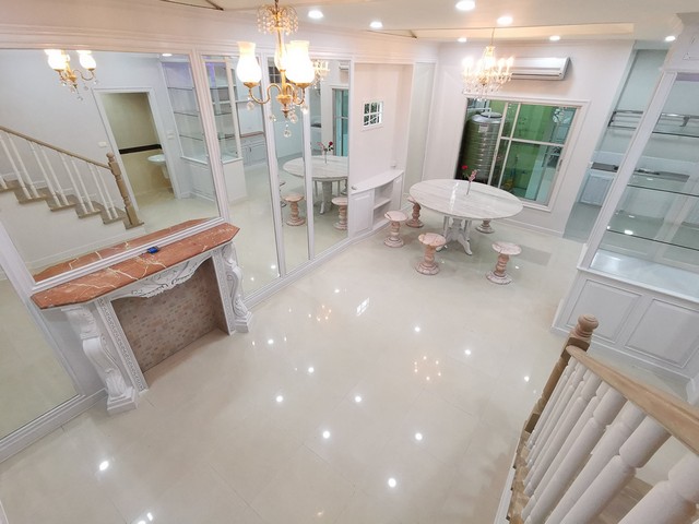 รหัสC4985 ให้เช่าทาวน์โฮม 3ชั้น โครงการบ้านกลางกรุงแกรนด์ เวียนนา พระราม3 เฟอร์ครบพร้อมอยู่