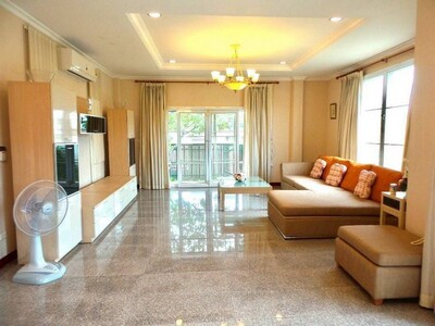 ให้เช่าบ้านเดี่ยว ซอยลาซาล ใกล้ โรงเรียนเซนโยเซฟบางนา