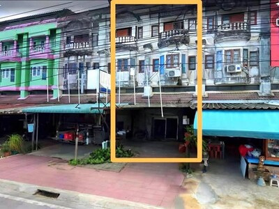ขายอาคารพาณิชย์ติดถนน 4 เลนศุขขประยูร