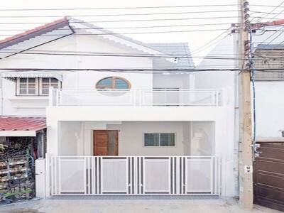 ขายทาวน์โฮม 2 ชั้น หมู่บ้านสวนทองวิลล่า 5 ถ.เวฬุวนาราม30 เขตดอนเม