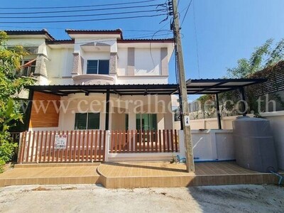 R1 ทาวน์เฮ้าส์ หมู่บ้าน ปิยวรารมย์ 1 รีโนเวทพร้อมอยู่ หลังริม