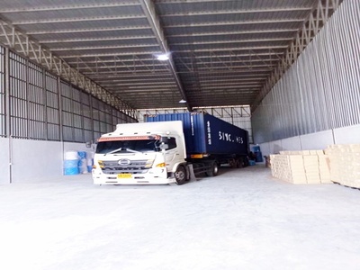 ตลาดแครายพลาซ่า 360ม. ทานตะวันไตรภาษา 3.7  กม.  รับเทเลอร์ Hi Cub