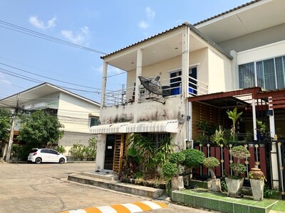 ขายทาวน์เฮ้าส์หมู่บ้านราชพฤกษ์ สุวรรณภูมิ-ลาดกระบัง  กทม