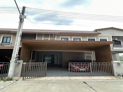 ทาวน์โฮม 2 ชั้นสไตล์อังกฤษ หมู่บ้าน มณีรินทร์ เดอะคอทเทจ อ่างศิลา