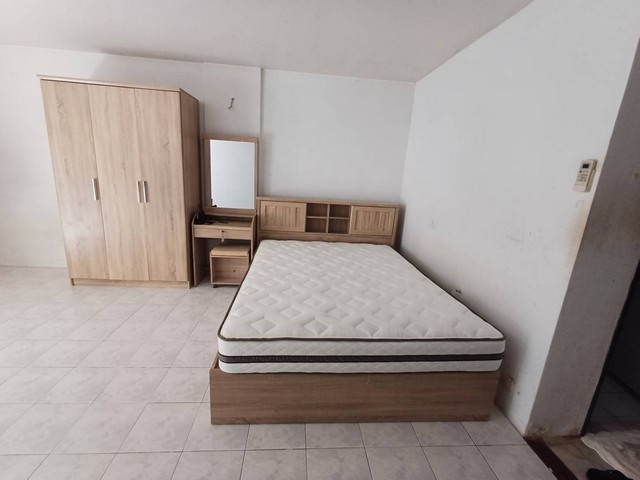 ขายคอนโดซิตี้วิลล่า ซอยลาดพร้าว130  ตึก D1 ชั้น 2 ห้องมุม ขนาด 33 ตารางเมตร วิวสระว่ายน้ำ ใกล้รถไฟฟ้าสถานีลาดพร้าว 101 