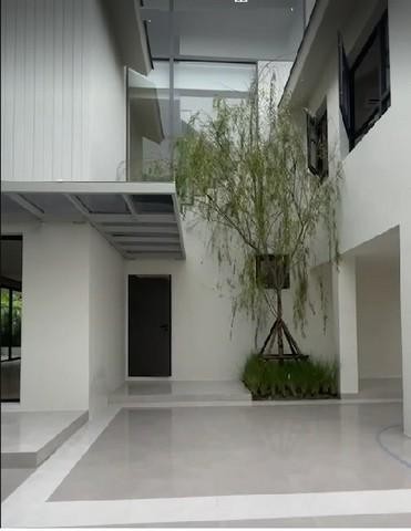 POR2899 ให้เช่า บ้าน สุขุมวิท 71 ปรีดีพนมยงค์ 14  Modern Style 350 ตรม.  เดินทางสะดวก ใกล้ BTS พระโขนง พระโขนงเหนือ เขตวัฒนา