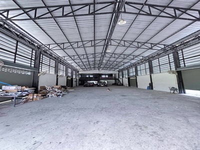 สุขุมวิท นิคมระยอง 4.3 กม.ขาย-เช่าโกดังพร้อมออฟฟิศ 2 ชั้น 500 ตร.