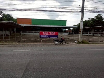 ให้เช่าที่ดินติดถนนหางดง พร้อมอาคารพื้นที่ รวม 2 ไร่ 3 งาน 58 ตาร