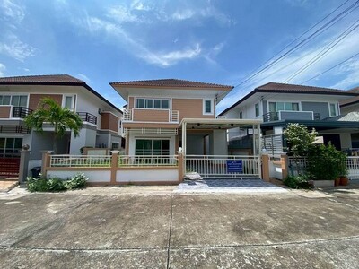 ขายบ้านพร้อมอยู่ 3 นอน มบ.ธารดารา ศรีราชา ราคาดี รีโนเวทใหม่