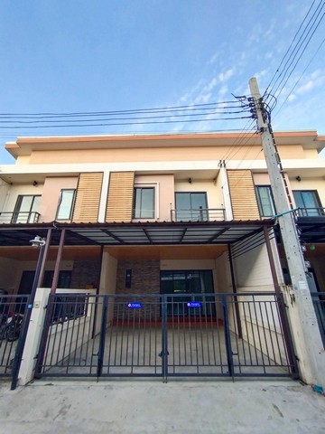 ให้เช่า ทาวน์โอม2ชั้น   บ้านกล้วย-ไทรน้อย  บางบัวทอง บ้านใหม่มาก ราคา 8000 บาท