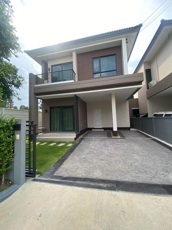 BH1831 ให้เช่าบ้านเดี่ยว 2ชั้น สภาพใหม่บ้านไม่เคยปล่อยเช่า Centro Maha Chesadabodin Bridge