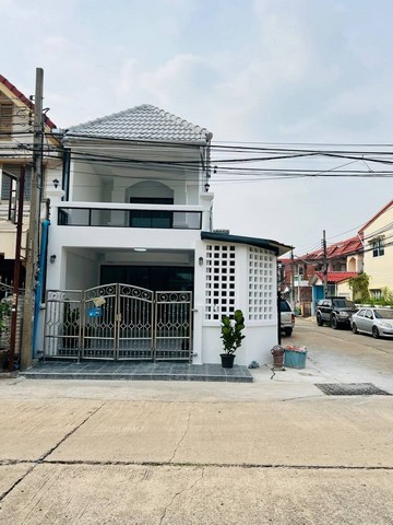 เปิด​จอง​ หมู่บ้าน​กานต์มณี ถนนบางกรวย-ไทรน้อย บ้านหลังมุมถนนเมน ทำเลค้าขาย
