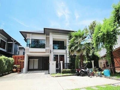 บ้านเดี่ยว โครงการแกรนด์บางกอก บูเลอวาร์ด สาทร ถนนกัลปพฤกษ์