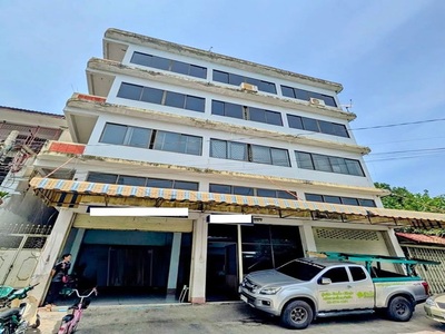 ให้เช่า 3คูหา 5ชั้น ใหญ่ 50ตร.วา. 985ตร.ม. BTS วุฒากาศ ถ.พระราม 2