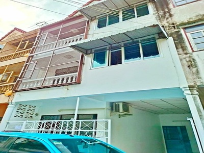 ทาวน์เฮ้าส์ 3 ชั้น พร้อมเฟอร์ฯ MRT บางพลัด 1.8กม.4นอน จรัญ71-77 