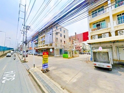 ตลาดสดไอยรา พลาซ่า 2.2กม.ให้เช่าอาคาร 4.5 ชั้น ใกล้แมคโครคลองหลวง