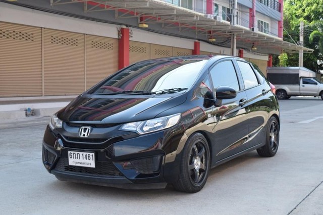 Honda Jazz 1.5 (ปี 2016) V i-VTEC Hatchback AT ไมล์แท้แค่ 3 หมื่นโล เครื่อง 1500 vtec 