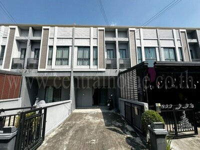 ทาวน์โฮม เวิร์ฟ ติวานนท์ - รังสิต พร้อมอยู่ ราคาถูก ทำเลดี