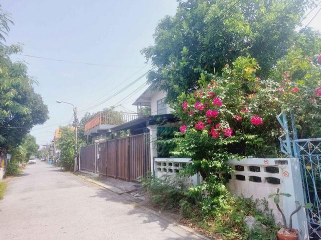 ขายที่ดินพร้อมบ้าน เนื้อที่ 183 ตรว. ซอยพหลโยธิน 58 ใกล้ BTS แยก คปอ. เดินทางสะดวก 