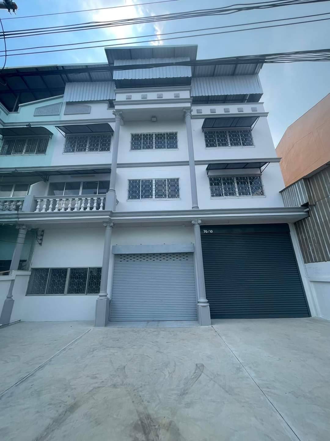 รหัสทรัพย์ R2936 ให้เช่า โกดัง โรงงาน มีสำนักงานและห้องพักคนงาน  ย่านบางน้ำจืด ใกล้ถนนพระราม 2