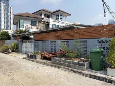 ให้เช่าบ้านเดี่ยว 1 ชั้น ซอยประชาราษฏร์บำเพ็ญ 10 ใกล้ MRT ห้วยขวา