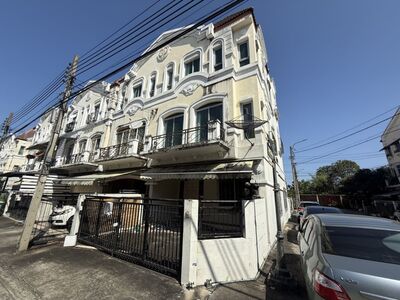 ขายทาวน์เฮ้าส์ 3 ชั้น โครงการบ้านกลางเมือง Swiss Town กรุงเทพมหาน