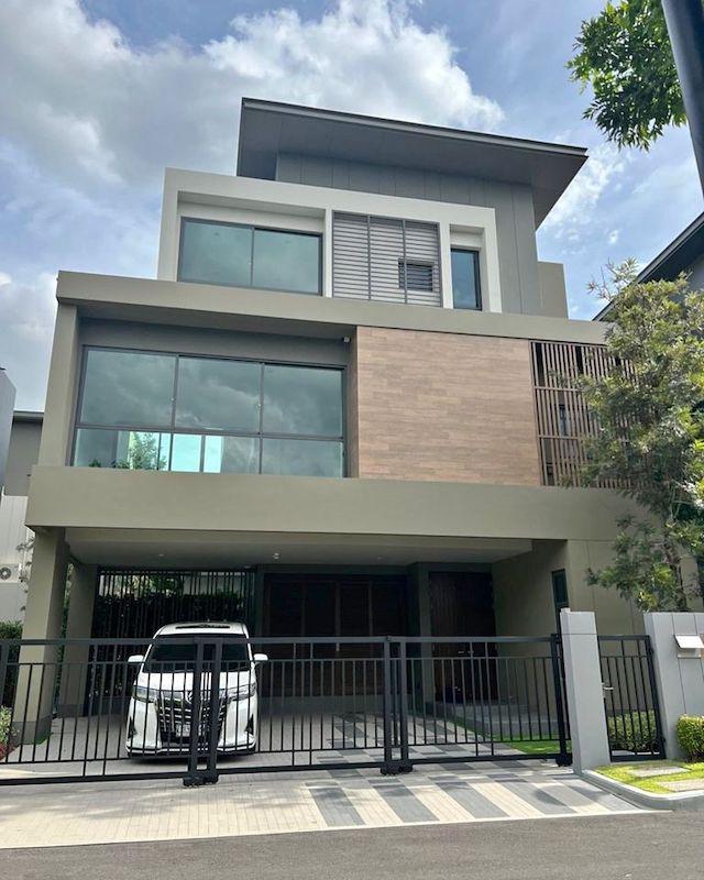 ขายบ้านเดี่ยว 3ชั้น แกรนด์ บางกอก บูเลอวาร์ด ราชพฤกษ์ พระราม 5  พื้นที่ใช้สอย 451 ตรม. 4 ห้องนอน 5 ห้องน้ำ ถ.นครอินทร์ ราชพฤกษ์