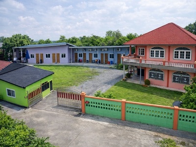 ตลาดอ้อมน้อย 1.4กม. บ้านเดี่ยว 2ชั้น 6นอน 6น้ำ ถนนพุทธสาคร 255 ตร