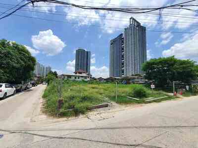 ให้เช่าที่ดินเปล่า ทำเลดี แปลงมุม ใจกลางชุมชนซอยกรุงเทพนนท์ 13  