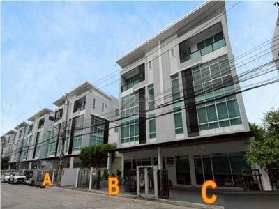 ให้เช่าสำนักงาน3หลัง1700ตร.ม. บิซแกลเลอเรียซอยนวลจันทร์26เกษตรนวม