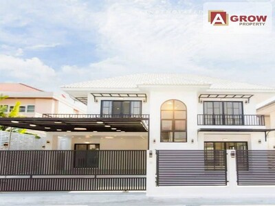 หมู่บ้านรัชดา 3 ซ.ลาดพร้าว 80 บ้านเดี่ยวหลังใหญ่มีความหรูหราแบบทั
