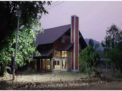ขายบ้านพักตากอากาศสไตล์ตะวันตก พื้นที่กว้างขวาง ต.บ้านไร่ จ.อุทัย