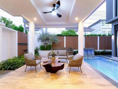 บ้านหรูสไตล์โมเดิร์น 3 ชั้น วิวภูเขา บรรยากาศสุดพรีเมียม เชียงใหม